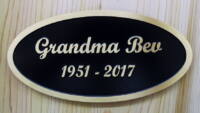 Bronze metal grave plaques Grandma Bev bronze memorial plaque for a park bench